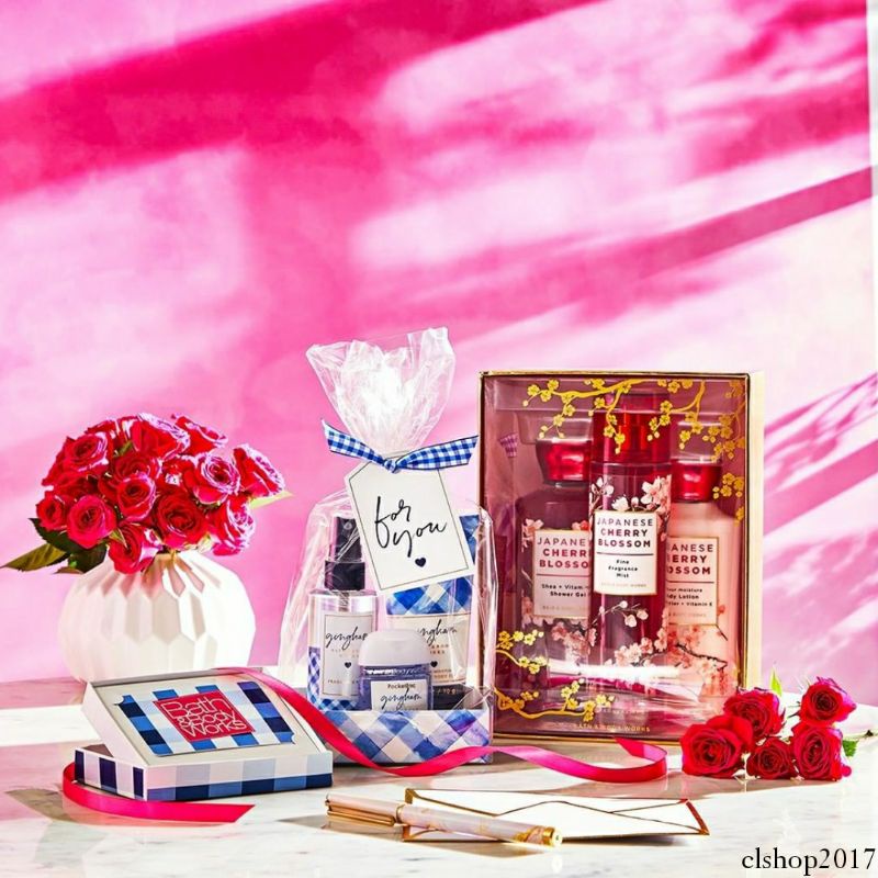 BATH &amp; BODY WORKS BBW HAMPERS GIFTSET GIFTSETS MIX PERAYAAN HARI BESAR HAPPY BIRTHDAY WEDDING ANNIVERSARY BABY SHOWER IT'S A CELEBRATION FAVORITE'S FOR YOU YOU'RE THE ONE YTO GINGHAM CHAMPAGNE TOAST INTO THE NIGHT ITN JAPANESE CHERRY BLOSSOM JCB