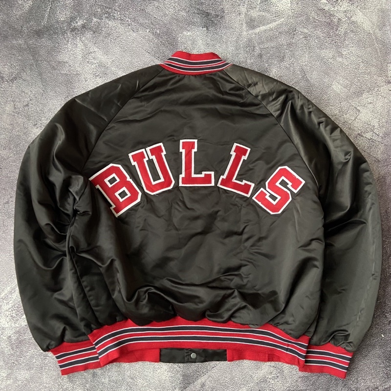 vintage varsity chalk line chicago bulls varsity bulls second
