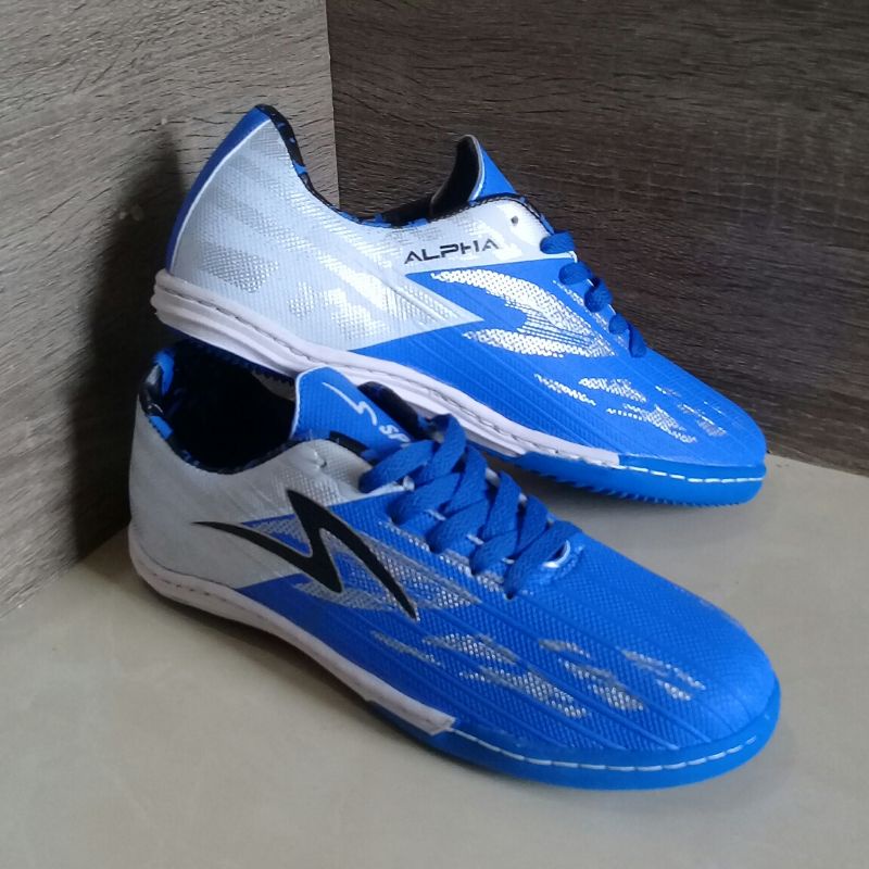 Jual Sepatu futsal ortuseight & specs | Shopee Indonesia