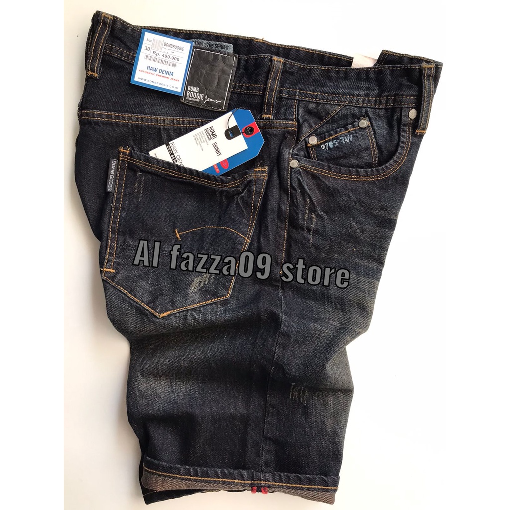 Celana pendek pria distro / celana pendek pria original / celana cowok kekinian / celana cowok jeans