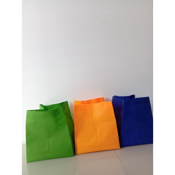 

TAS BOX SPUNBOND GODDIE BAG STANDING HANDLE JAHIT KUAT