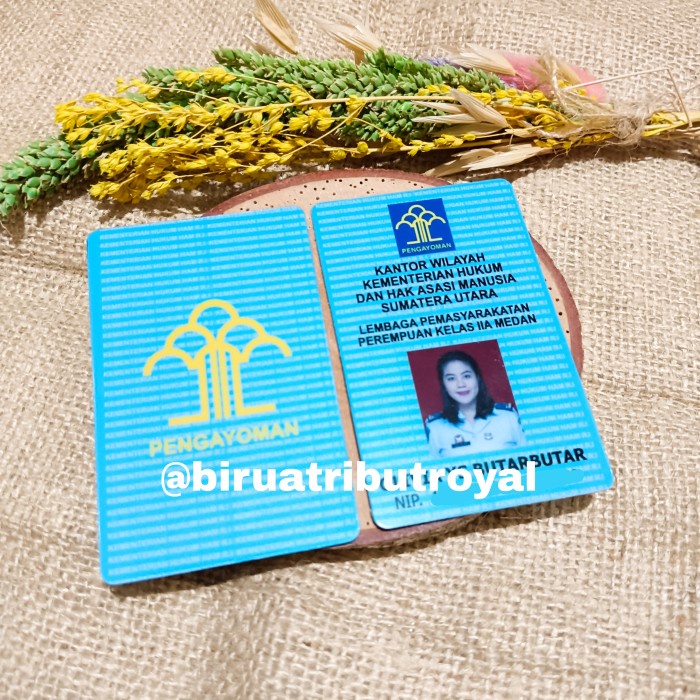 

{{{{{{] name tag & id card holder costum
