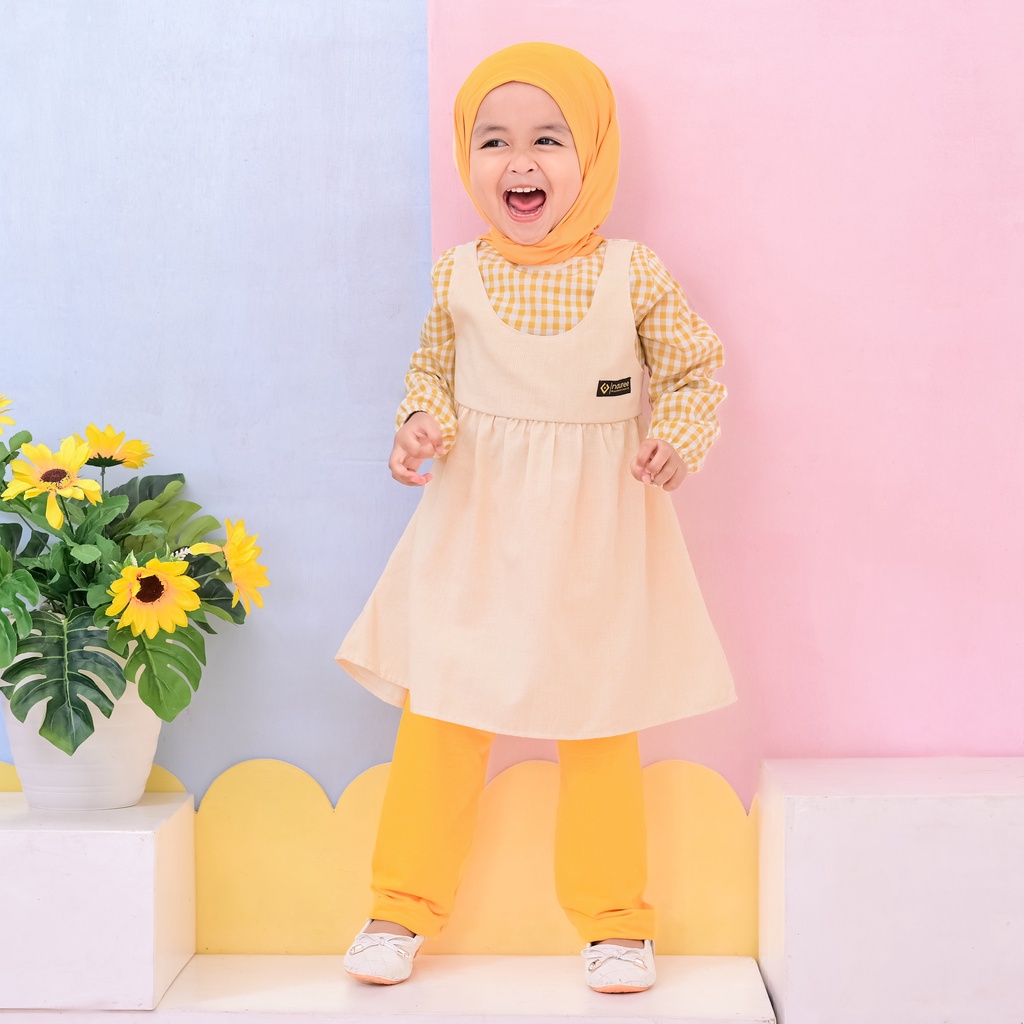 Nauree - Setelan Tunik Aruna One Set Dress Anak Perempuan Dress Panjang Atasan dan Celana Umur 1 2 3 4 5 6 7 8 Tahun Bahan Rayon Import Kualitas Premium Soft Polyester Motif Polos Plus Kerudung Dingin Nyaman Warna Cantik