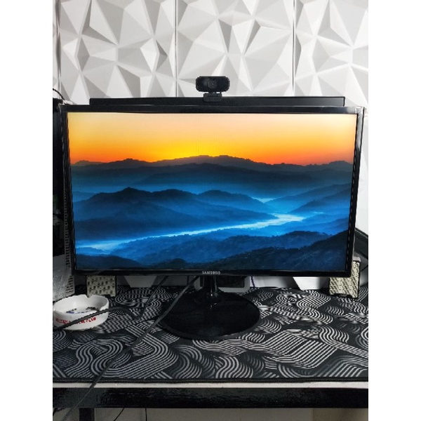 Monitor Samsung S24F350FHE 24 Inch Full HD Fullset