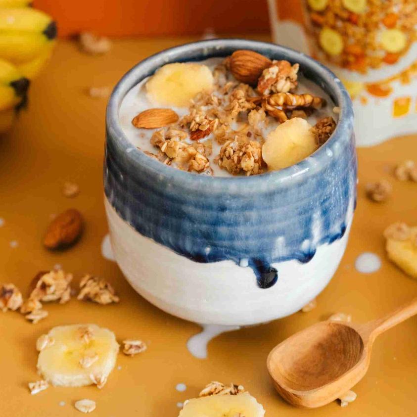 

limited STOCK!Granola by Granova 1 Kg - Sereal Granola, Menu Sarapan Sehat Bergizi (Honey Almond Chocolate Cranberry, Banana Walnut, Berry White) - Halal|KD9
