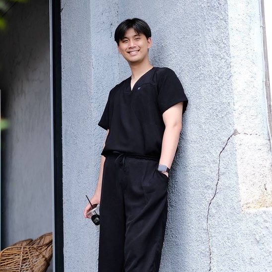 Baju Jaga V NECK SS - BLACK Scrubs Theatre Blues First Line Pendek