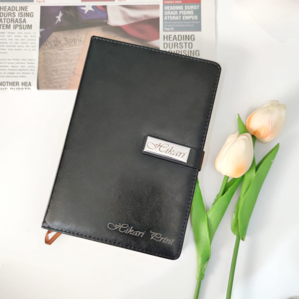 

Hikari Print Custom Grafir Notebook Agenda Kulit Ukuran A5 | Buku Catatan Kerja Cover Kulit A5/ Buku Agenda Kulit A5