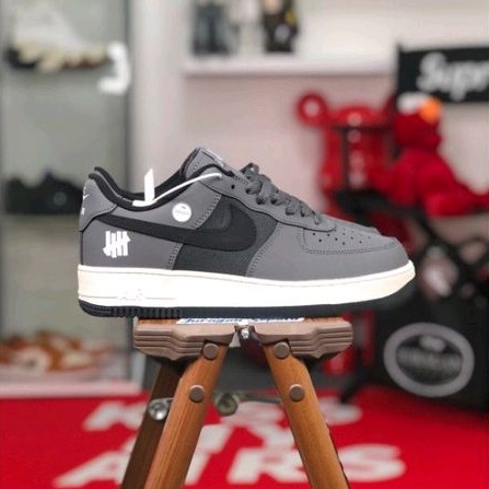 Nike Air Force 1 Low x Undefeated &quot;Grey&quot;