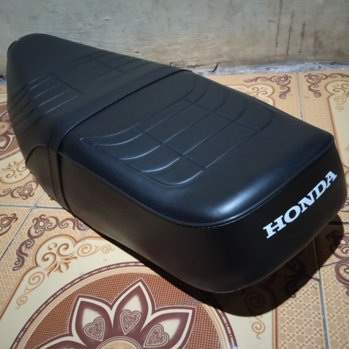 SARUNG KULIT COVER ASTREA PRIMA DAN BISA UNTUK STAR JOK MOTOR HONDA