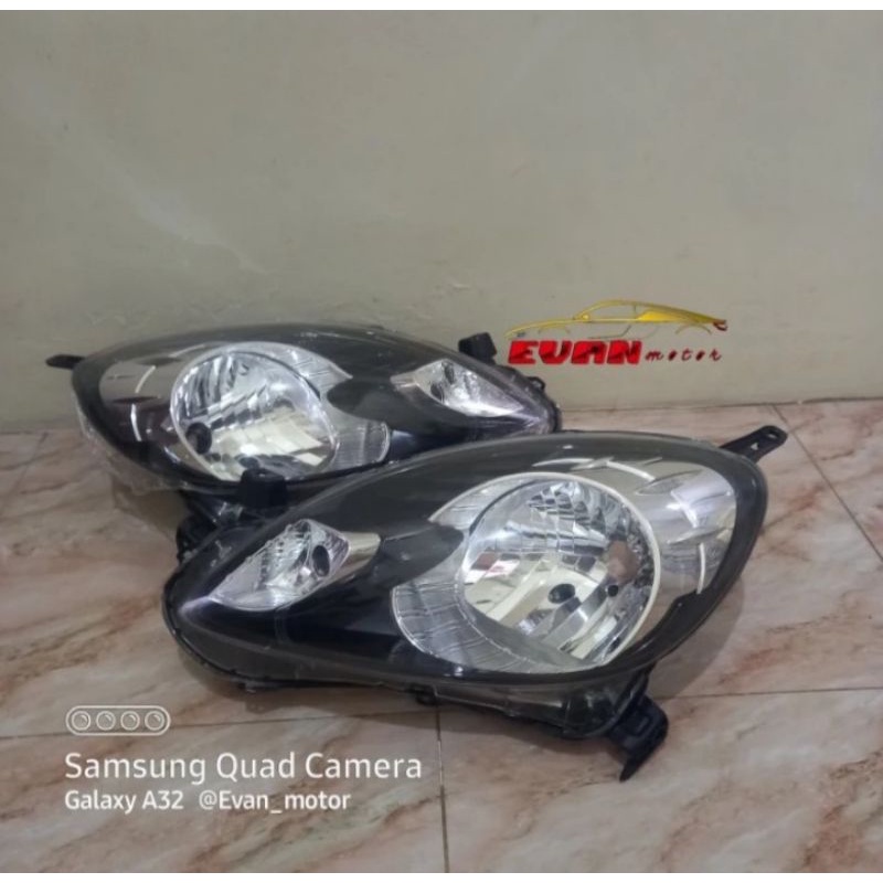 Headlamp lampu depan Honda Mobilio