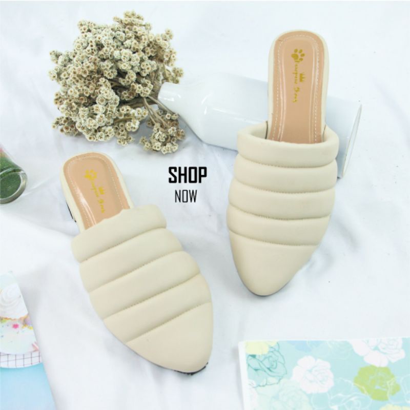 Carmina Cream Sepatu Bigsize Jumbo 41 - 45