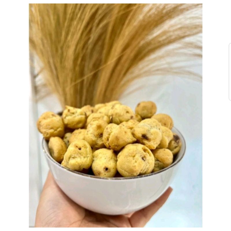 

kue soes isi coklat