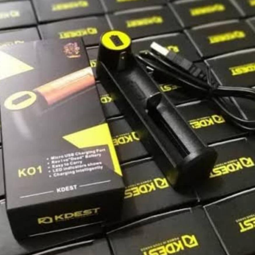 {KAA.06De22м} CHARGER BATTERAI 18650 21700 MERK KDEST KO1