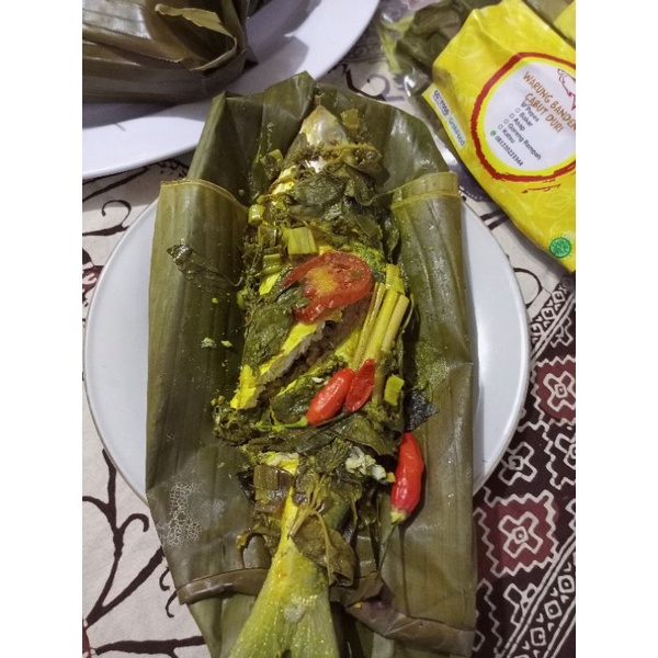 

Pepes Ikan Bandeng Cabut Duri