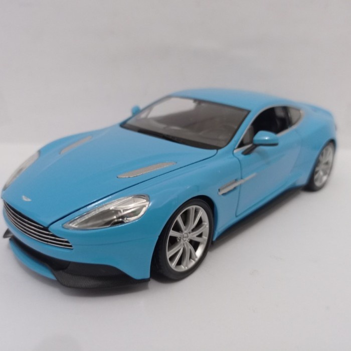 Diecast Aston Martin Vanquish Sport Welly 1:24 mobil mainan koleksi