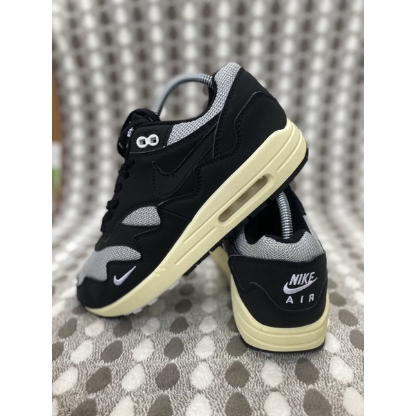 NIKE AIR MAX PATTA
