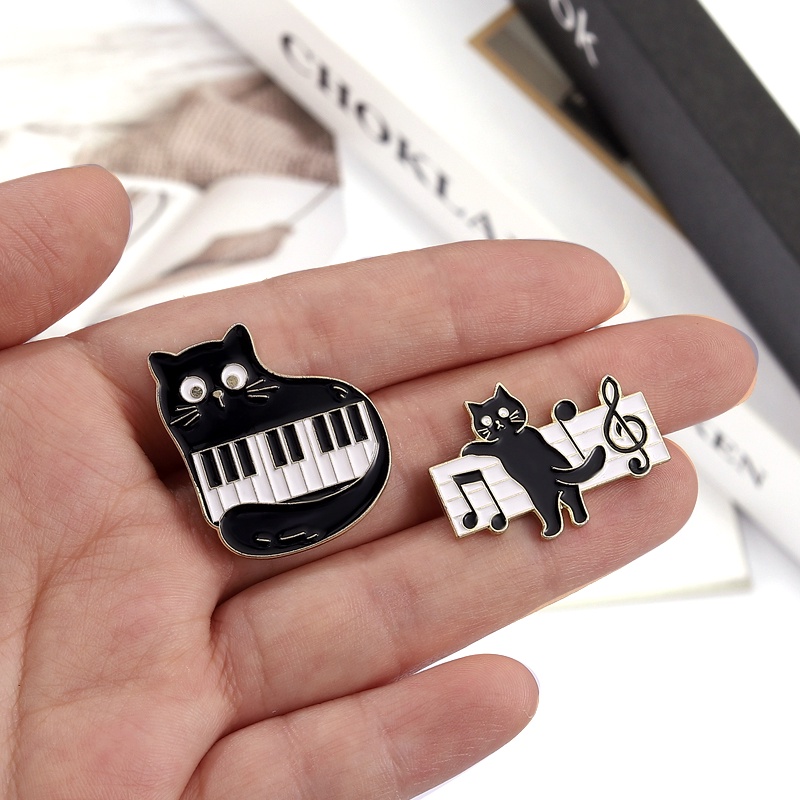 &quot;Purring Is Very Lovely Meowsic&quot; Kartun Kucing Lapel Pin Musik Note Kucing Bros Piano Kunci Lencana Hadiah Untuk Teman Kostum Aksesoris Perhiasan