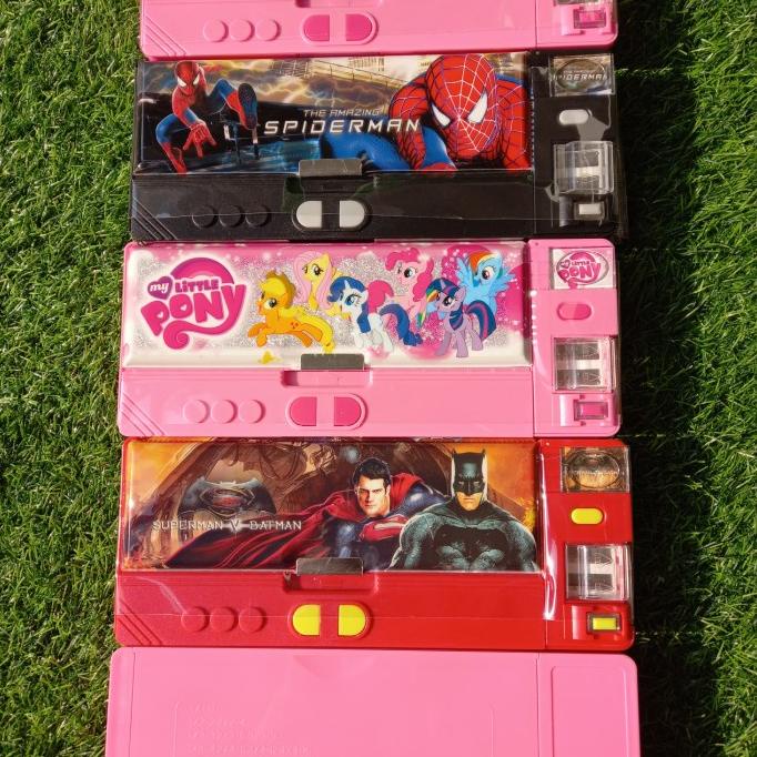 

Tempat pensil tombol + papan tulis/ kotak pensil tombol karakter