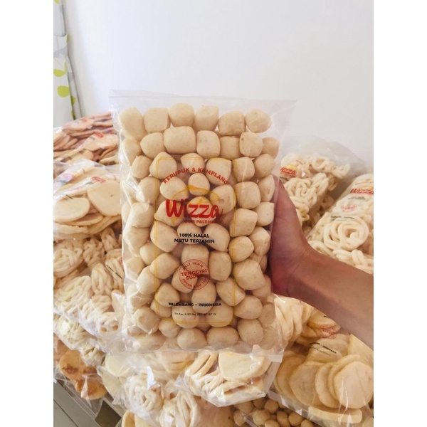 

KERUPUK GETAS | Kerupuk palembang | Kerupuk sanggul | Kerupuk koin | kerupuk ikan tenggiri | Kemplang bakar | Kemplang palembang