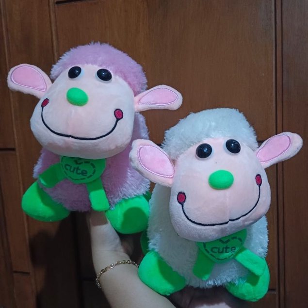Mainan anak Boneka Domba lucu karakter terbaru harga terjangkau bahan lembut