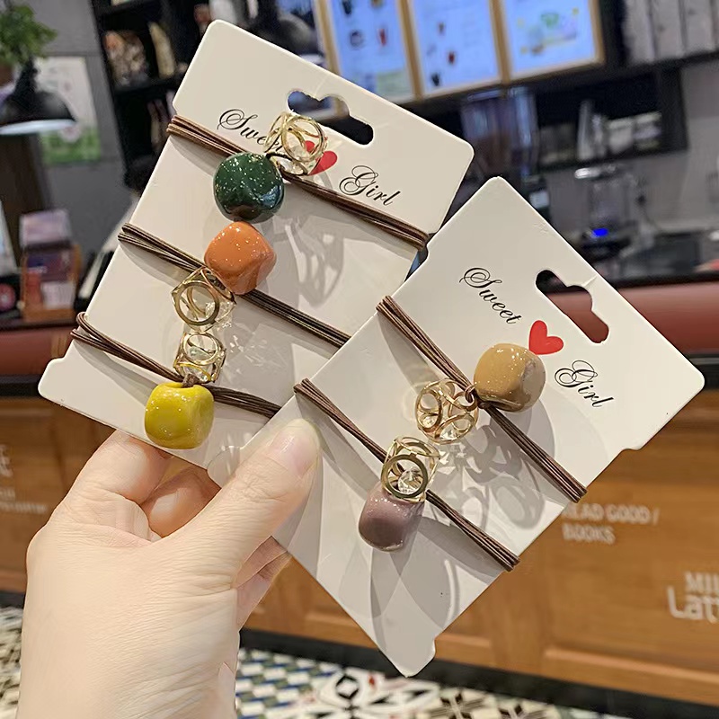 Ikat Rambut Korea Style / Ikat Rambut Wanita Kubik Impor