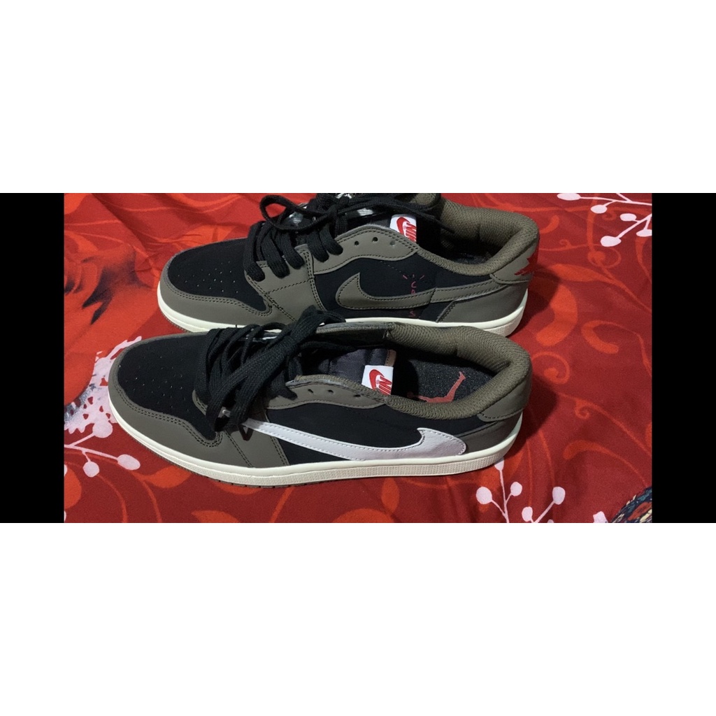 Jordan Travis Scott size 42