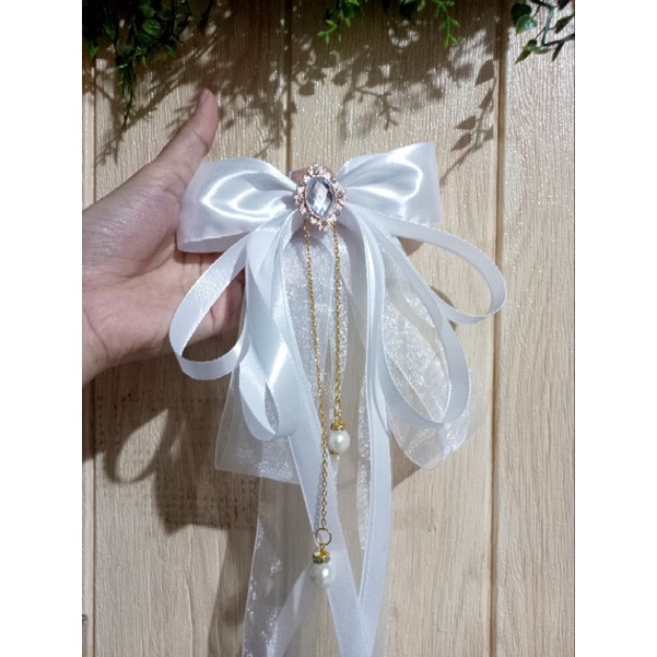 pita brooch // pita lightstick // pita satin organdi