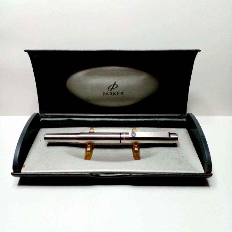 pulpen parker 25 fountain pen - made in UK - original - NOS