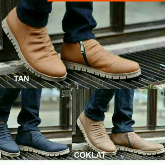 Model baru - SEPATU BOOTS RESLETING  ORIGINAL MOOFEAT  Sepatu Boots Pria Resleting Boots Slop Formal