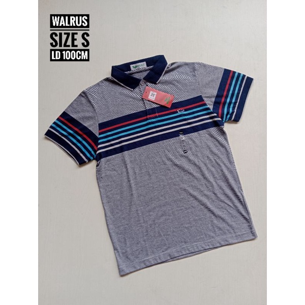 kaos kerah dewasa remaja walrus  size S  ld 100cm