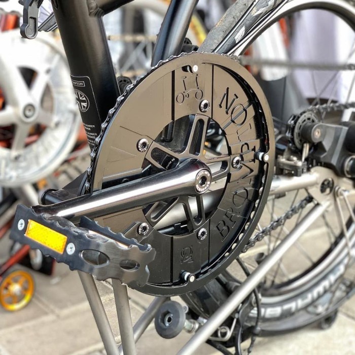 Bespoke Flag Chainring Black 60 T BCD 130