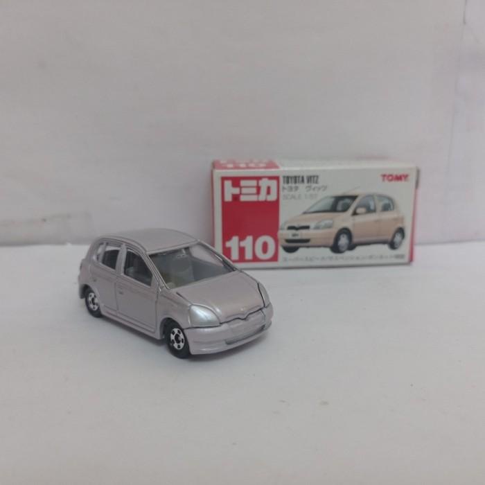 Tomica No 110 Toyota Vitz Diecast Mobil Mainan Koleksi Tomy Merah 99