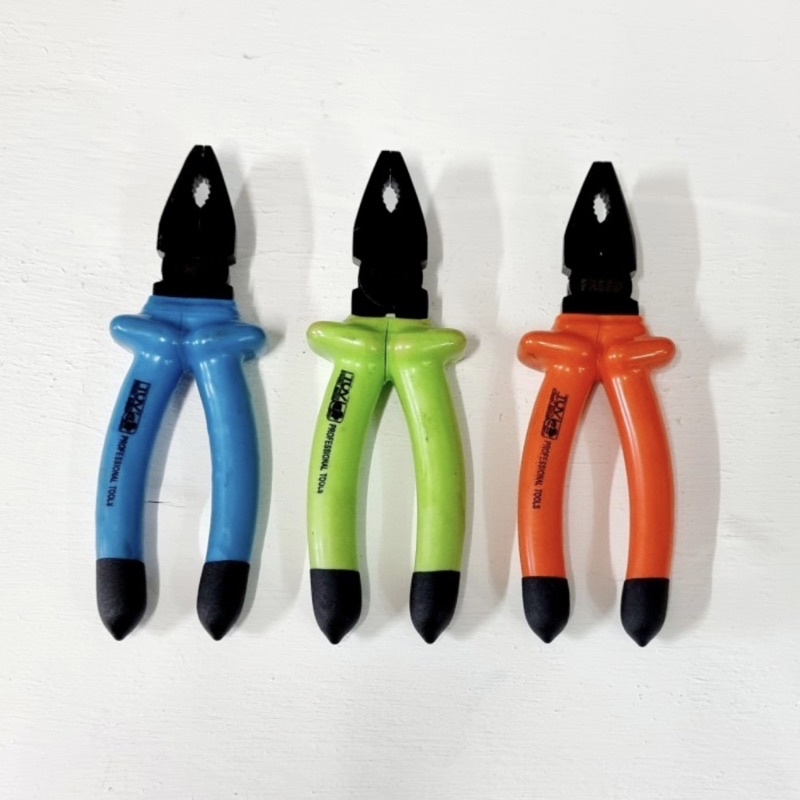 Tang kombinasi 8” listrik PLN 1000Volt FREED lapis karet