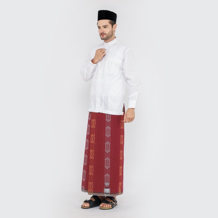 Sarung BHS Classic Silver Motif DKB Merah Tua