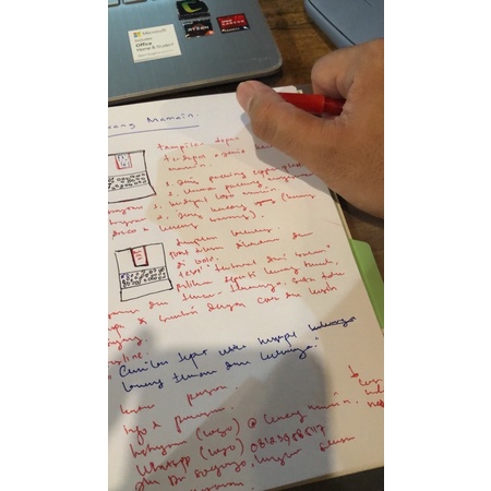 Jasa pembuatan Logo atau desain kemasan produk.