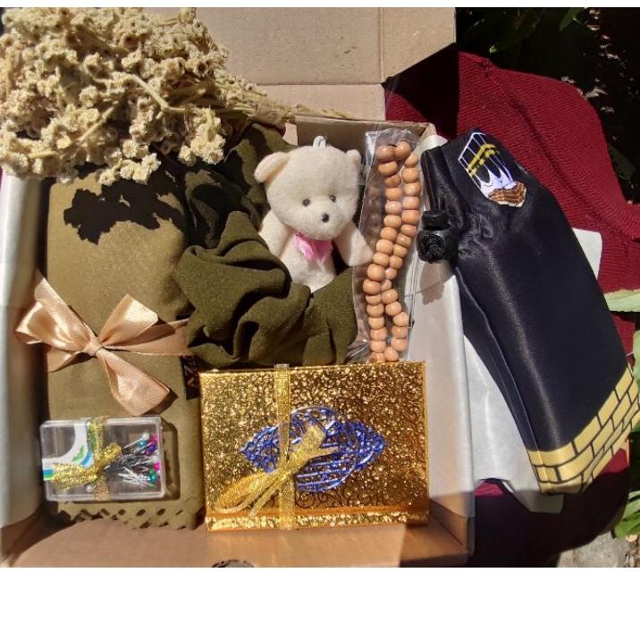 

PALING BAGUS GIFTBOX HAMPERS/PAKET KADO CEWEK MUSLIMAH MURAH ✡ 880
