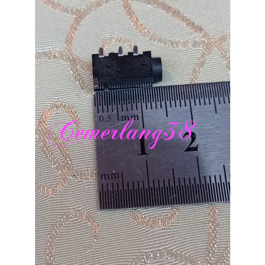 3.5 Mm Haedphone jack socket female connector 4 pin for audio