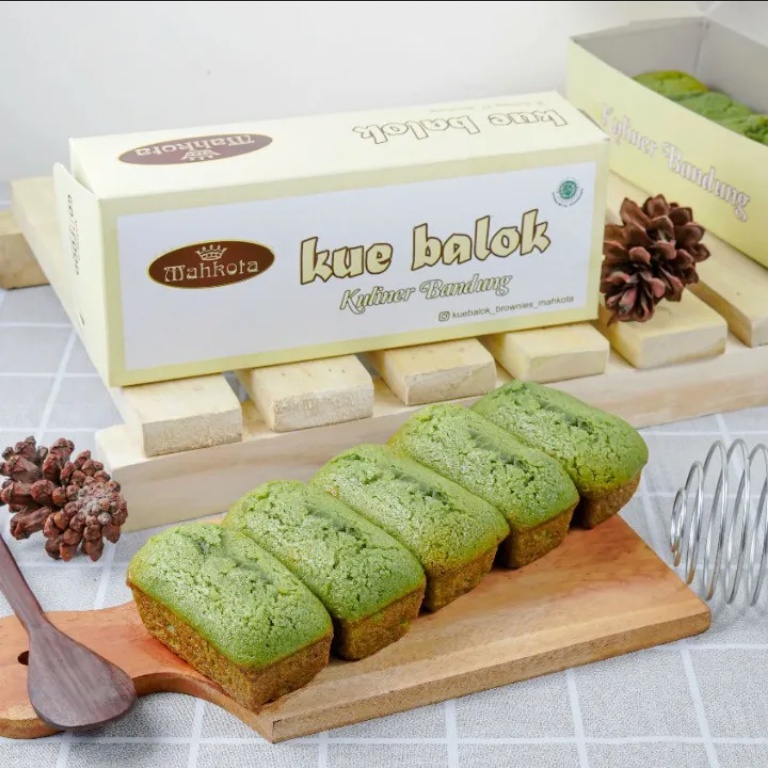 

KUE BALOK BROWNIES MAKHOTA BANDUNG GREENTEA ISI 5 PCS OLEH OLEH BANDUNG VIRAL SALE PROMO PAKET HADIAH BOLU CAKE LEGIT PIA ROTI PIE COOKIES PASTRY LAPIS BIRTHDAY CAKE KUE ULANG TAHUN KULINER CEMILAN DESSERT CROISSANT CROFFLE BUTTER SUGAR VIENNOISERIES HITS