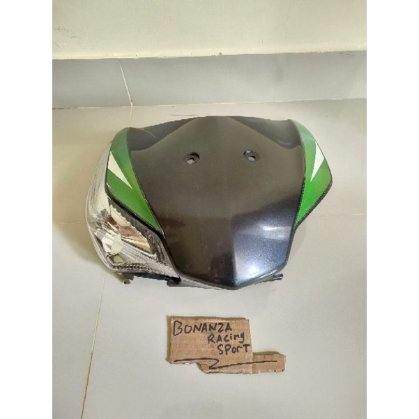 Cover tameng dada depan cover body tengah depan Honda Supra x 125 helm in original