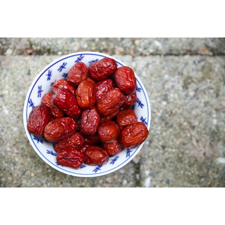 Ang Cho (50 Gram)/ Angco / Buah Jujube / Ziziphus jujuba / Kurma Merah / Kurma Cina / (红枣) hóng zǎo