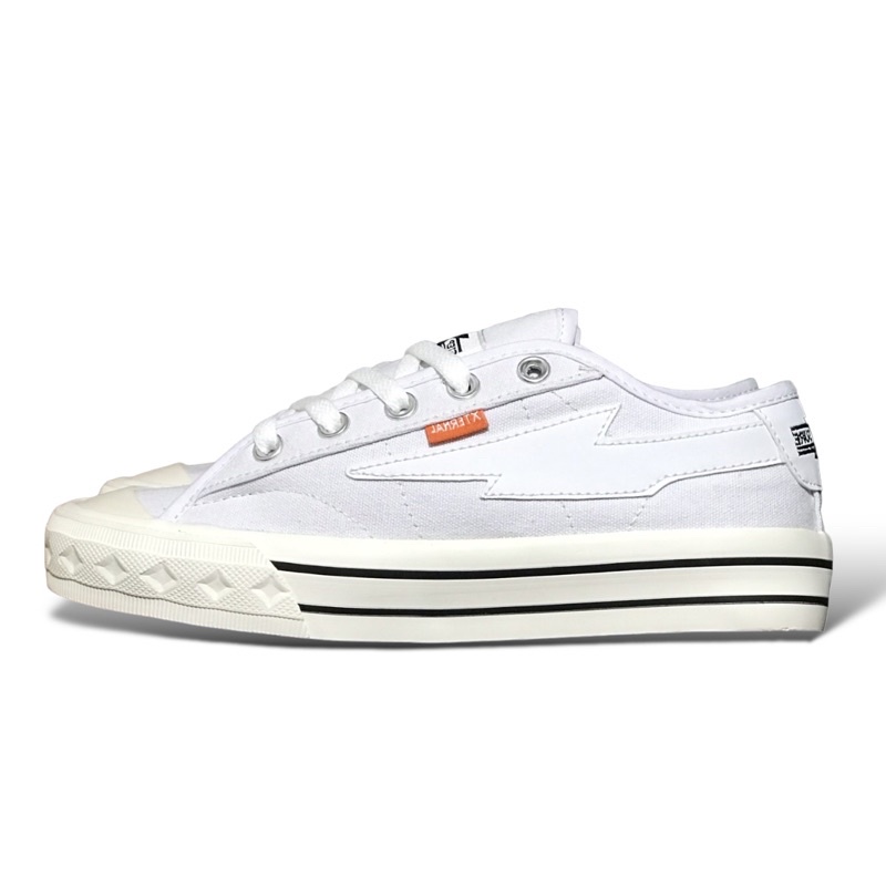 XTERNAL STORM MITTERNS TRUE WHITE