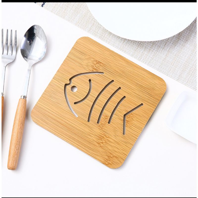 Nama Deptstore - Tatakan Kayu Alas Piring Panci Mangkok Anti Panas Karakter / TATAKAN