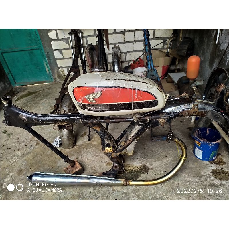 tangki original paint cb gelatik th 73