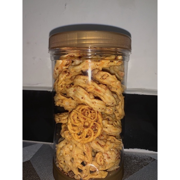 

KERUPUK PEDAS / KERUPUK GURIH / KERUPUK BAWANG / JAJANAN / CAMILAN