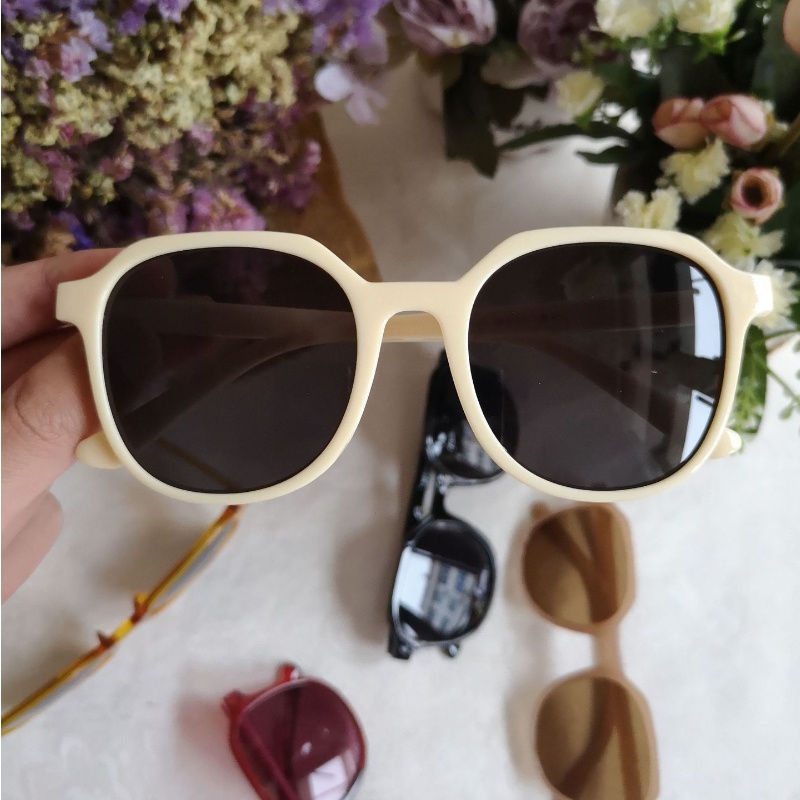 (YUZHU) Korean Fashion Square Frame Beige Black Sunglasses INS Gaya Oversized Frame Sunshade Sunglasses