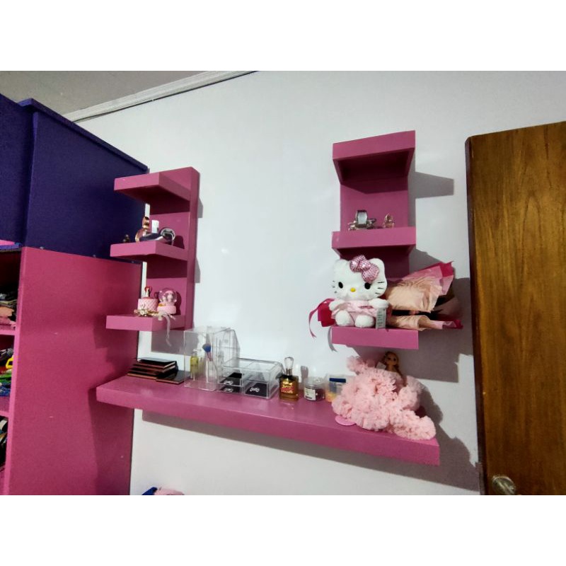 paket rak pink kayu rak gantung makeup meja rias