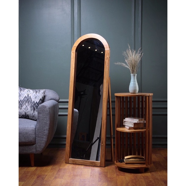 Standing Mirror (oval)