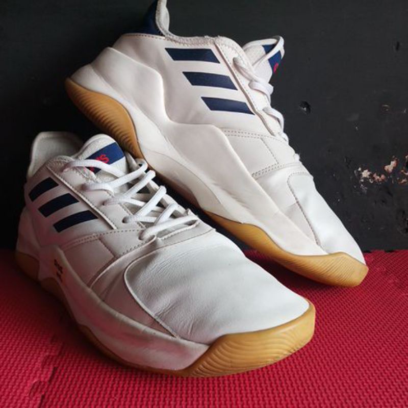 sepatu basket/sepatu runing adidas street flow size 45  second