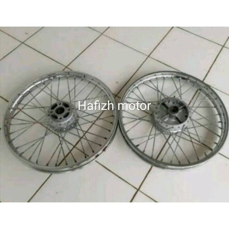 Velg depan belakang atau satu set second copotan orsinil smash 110