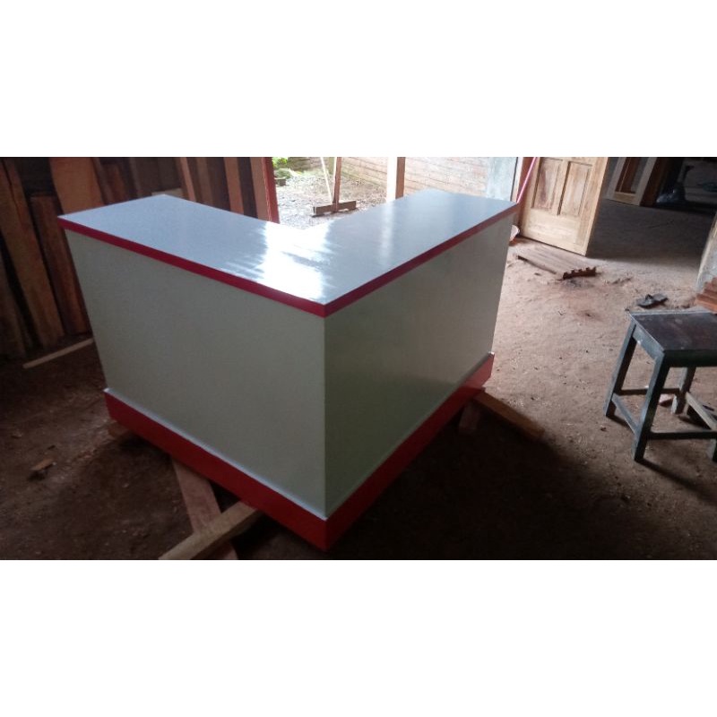 meja kasir minimalis